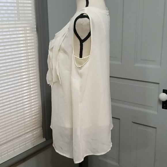 ✨ Avenue Studio Cream Sheer Pintuck Cami Layered with Adjustable Tank - Picture 6 of 7